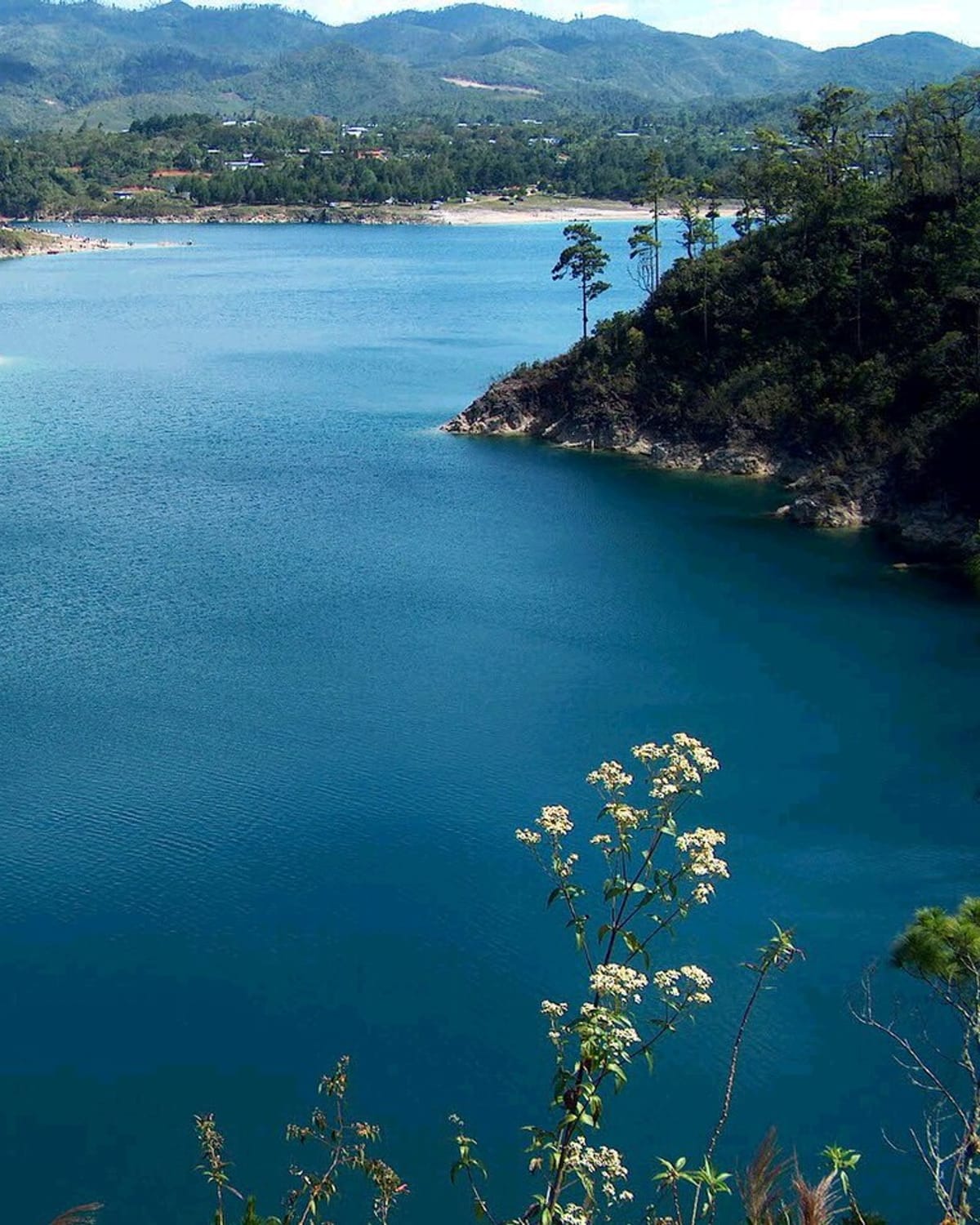Lagos de Montebello